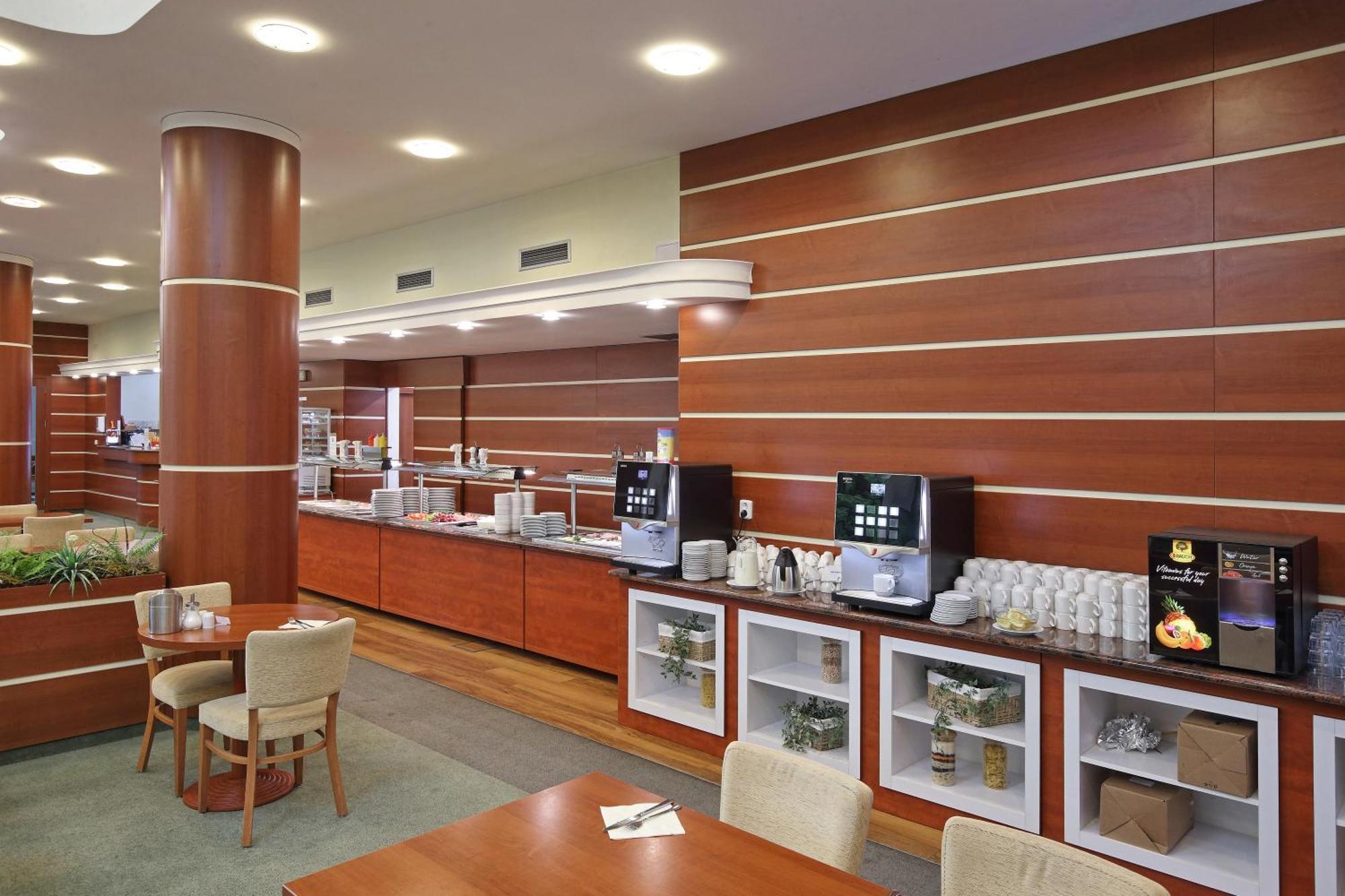 Interhotel Montana Szpindlerowy Młyn Zewnętrze zdjęcie