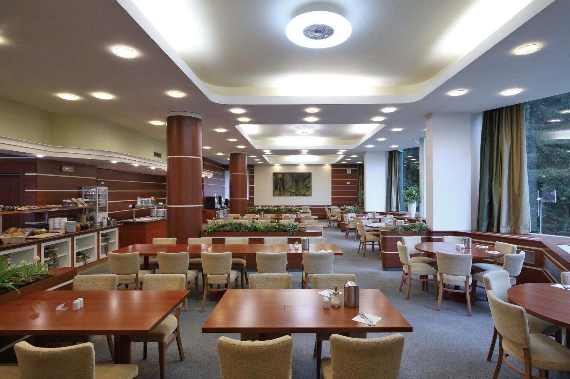Interhotel Montana Szpindlerowy Młyn Zewnętrze zdjęcie