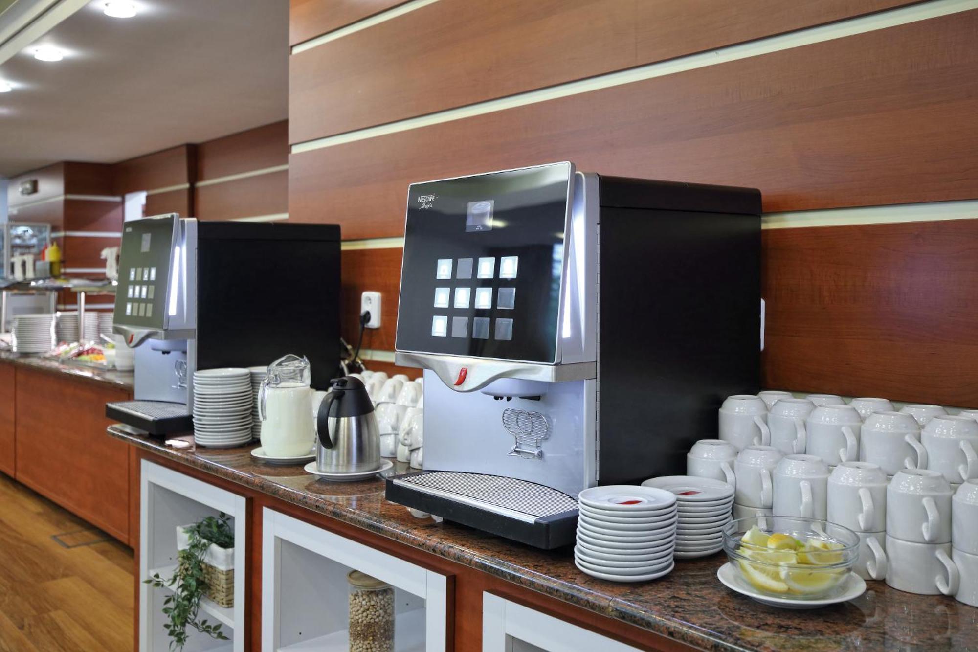 Interhotel Montana Szpindlerowy Młyn Zewnętrze zdjęcie